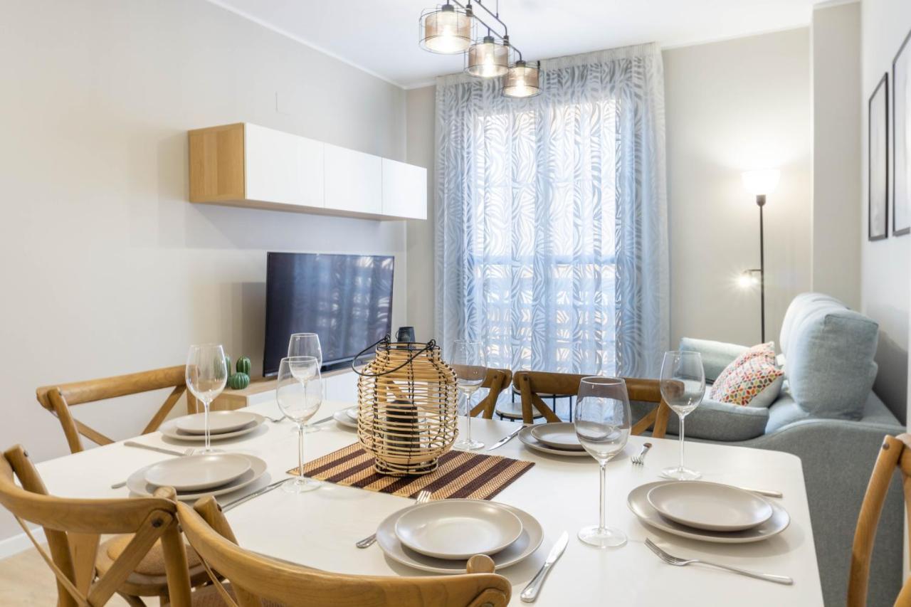 Luxury Apartment Dos Aceras Malaga Exterior photo