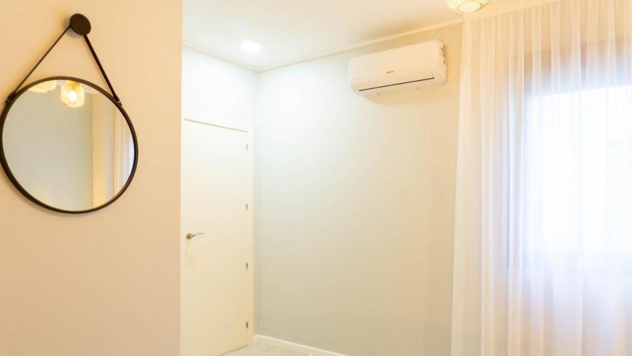 Luxury Apartment Dos Aceras Malaga Exterior photo